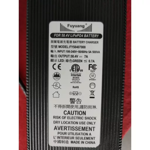 GOLDEN EZ LiFePo4-Batterie ladegerät 7A