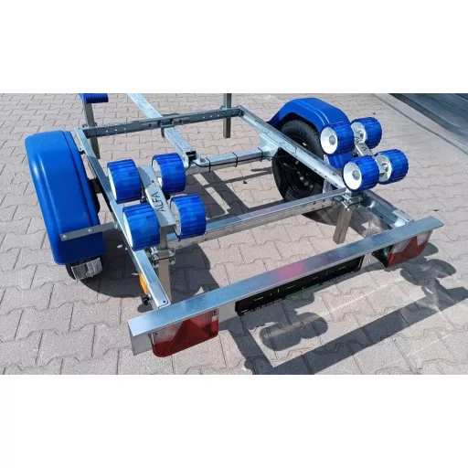 Anhänger Reifenträger Alfa Neo ohne Bremsen max 3,5m, 315kg