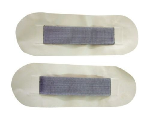 EVA kann in einem Paar Sitzhalter an ein Schlauchboot geklebt werden