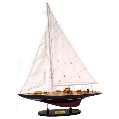 Endeavour Segelboot Modell 60cm 