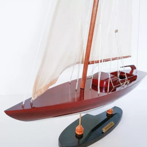Bootsmodell Dragon L50 